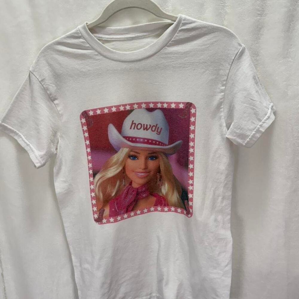 Pink howdy cowgirl graphic tee